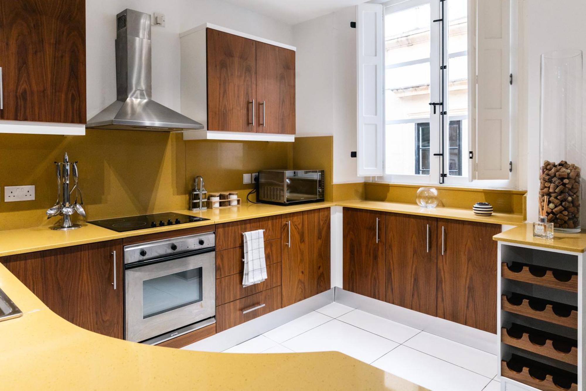 Modern Central 2Br Flat In Valletta By Arcobnb Exterior foto